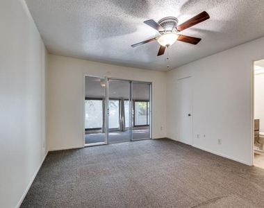 1800 Navajo Place - Photo Thumbnail 4