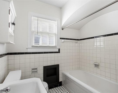 5918 La Vista Drive - Photo Thumbnail 23