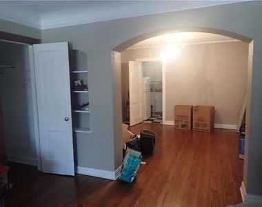 5918 La Vista Drive - Photo Thumbnail 4