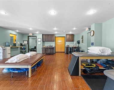 424 N State Street - Photo Thumbnail 12