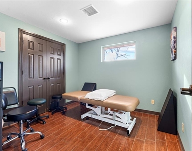 424 N State Street - Photo Thumbnail 11