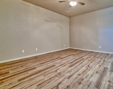 1530 S 7th Street - Photo Thumbnail 4