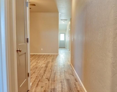 1530 S 7th Street - Photo Thumbnail 1