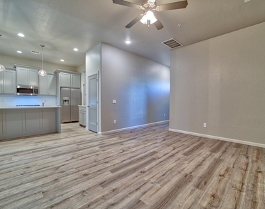 1530 S 7th Street - Photo Thumbnail 6