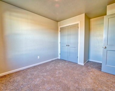 1530 S 7th Street - Photo Thumbnail 3