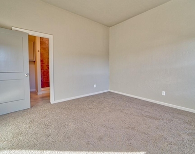 1530 S 7th Street - Photo Thumbnail 17