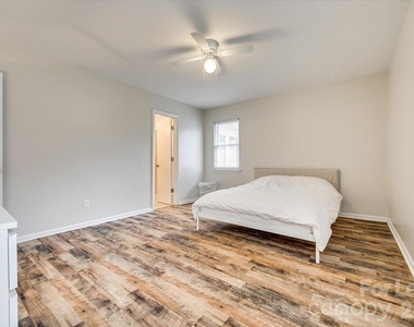10932 Copperfield Drive - Photo Thumbnail 20