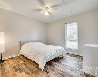 10932 Copperfield Drive - Photo Thumbnail 16