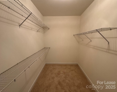 11865 Ridgeway Park Drive - Photo Thumbnail 17