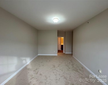 11865 Ridgeway Park Drive - Photo Thumbnail 16