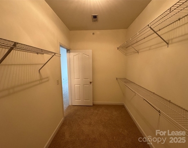 11865 Ridgeway Park Drive - Photo Thumbnail 18