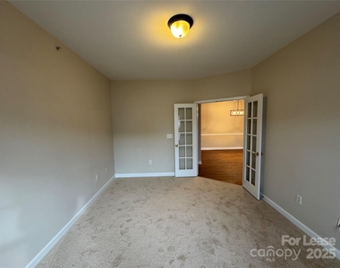 11865 Ridgeway Park Drive - Photo Thumbnail 14