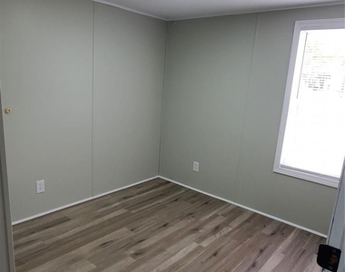 113 Sycamore Lane - Photo Thumbnail 6
