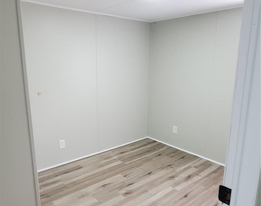 113 Sycamore Lane - Photo Thumbnail 5