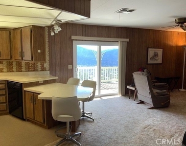 121 Larch Court - Photo Thumbnail 8