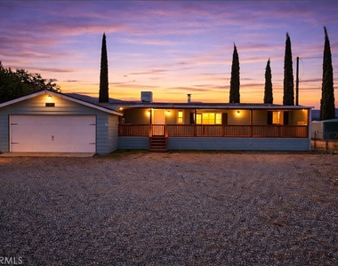121 Larch Court - Photo Thumbnail 2