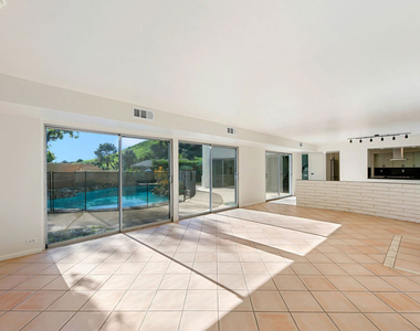 1054 Enchanted Way - Photo Thumbnail 6