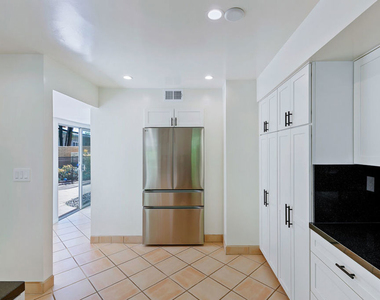 1054 Enchanted Way - Photo Thumbnail 10