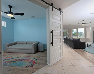 29869 W Laguna Drive - Photo Thumbnail 9