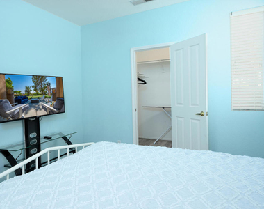 29869 W Laguna Drive - Photo Thumbnail 18
