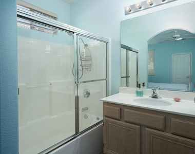 29869 W Laguna Drive - Photo Thumbnail 17