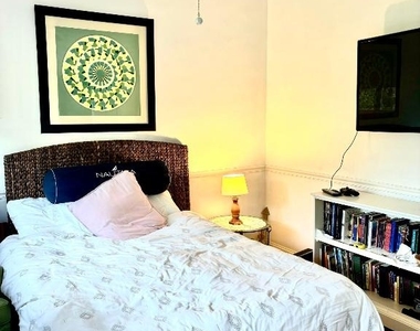 328 N Lake Drive N - Photo Thumbnail 22