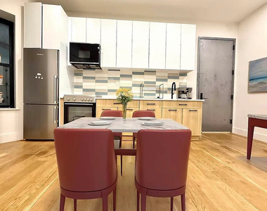 1269 Herkimer Street - Photo Thumbnail 2