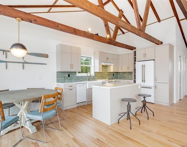 9 Helens Lane - Photo Thumbnail 6