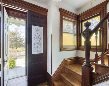 1855 Village Lane - Photo Thumbnail 3