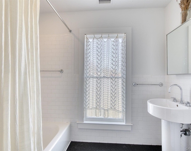 1855 Village Lane - Photo Thumbnail 13