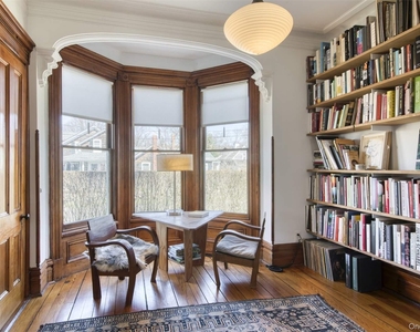 1855 Village Lane - Photo Thumbnail 9