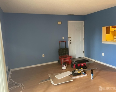 2107 Raven's Crest Drive - Photo Thumbnail 1