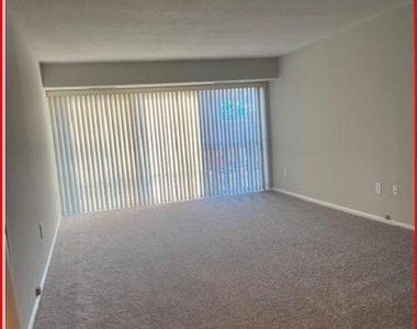 1300 Army Navy Drive - Photo Thumbnail 2