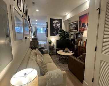 2025 Frankford Avenue - Photo Thumbnail 1