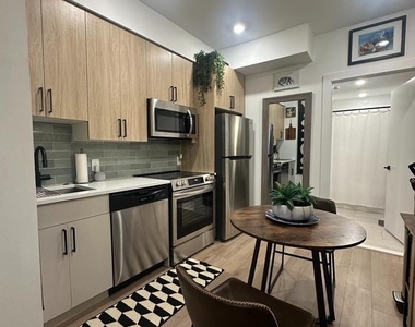 2025 Frankford Avenue - Photo Thumbnail 4