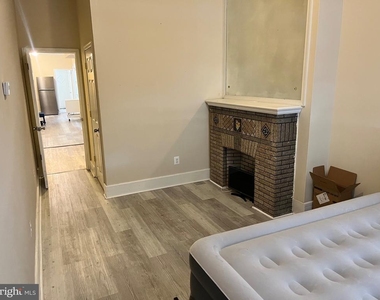 1309 N 19th Street - Photo Thumbnail 2