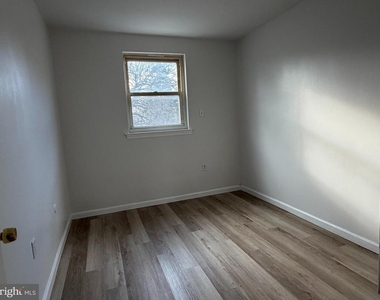 132 Church Street - Photo Thumbnail 6