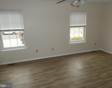 13 Birch Avenue - Photo Thumbnail 6