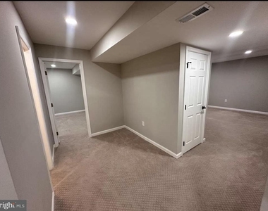 1511 Aragona Boulevard - Photo Thumbnail 7