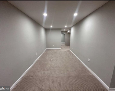 1511 Aragona Boulevard - Photo Thumbnail 6