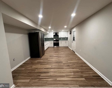 1511 Aragona Boulevard - Photo Thumbnail 4