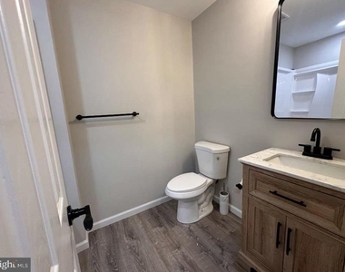 1511 Aragona Boulevard - Photo Thumbnail 11