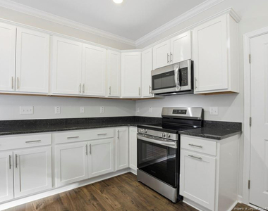 106 Knotts Berry Road - Photo Thumbnail 20