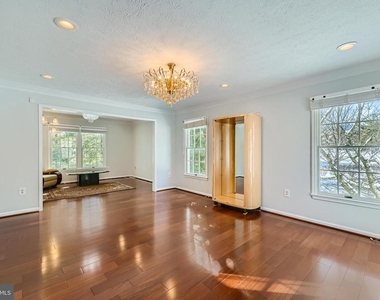 8 Sapphire Hill Court - Photo Thumbnail 11