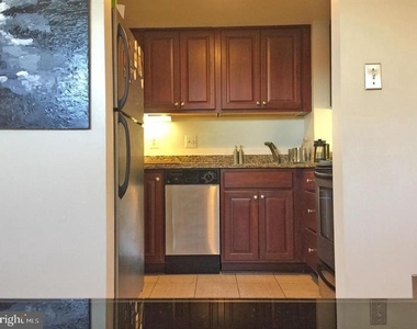 1117 New Hampshire Avenue Nw - Photo Thumbnail 5