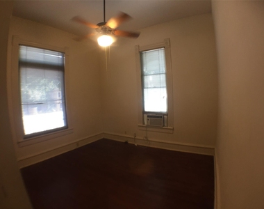 908 W 22nd St - Photo Thumbnail 6