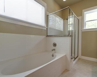 3510 West Ave - Photo Thumbnail 14