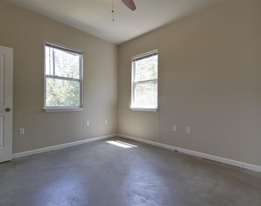 4509 Depew Ave - Photo Thumbnail 18
