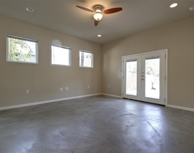 4509 Depew Ave - Photo Thumbnail 14
