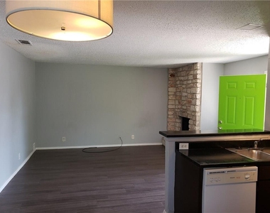 2304 Cedrick Cv - Photo Thumbnail 1
